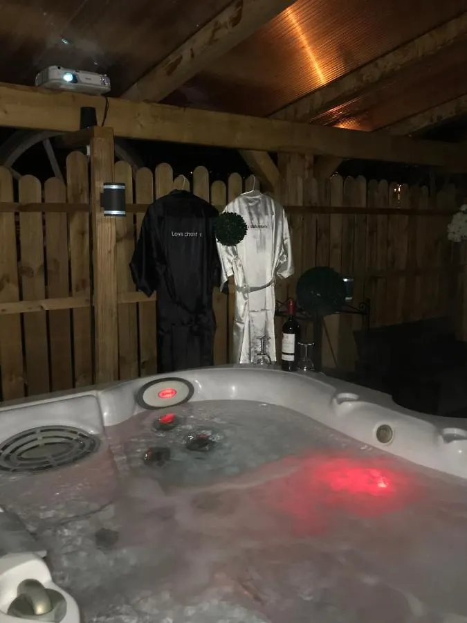Le Love Chalet Des Alpes Guillestre Love hôtel