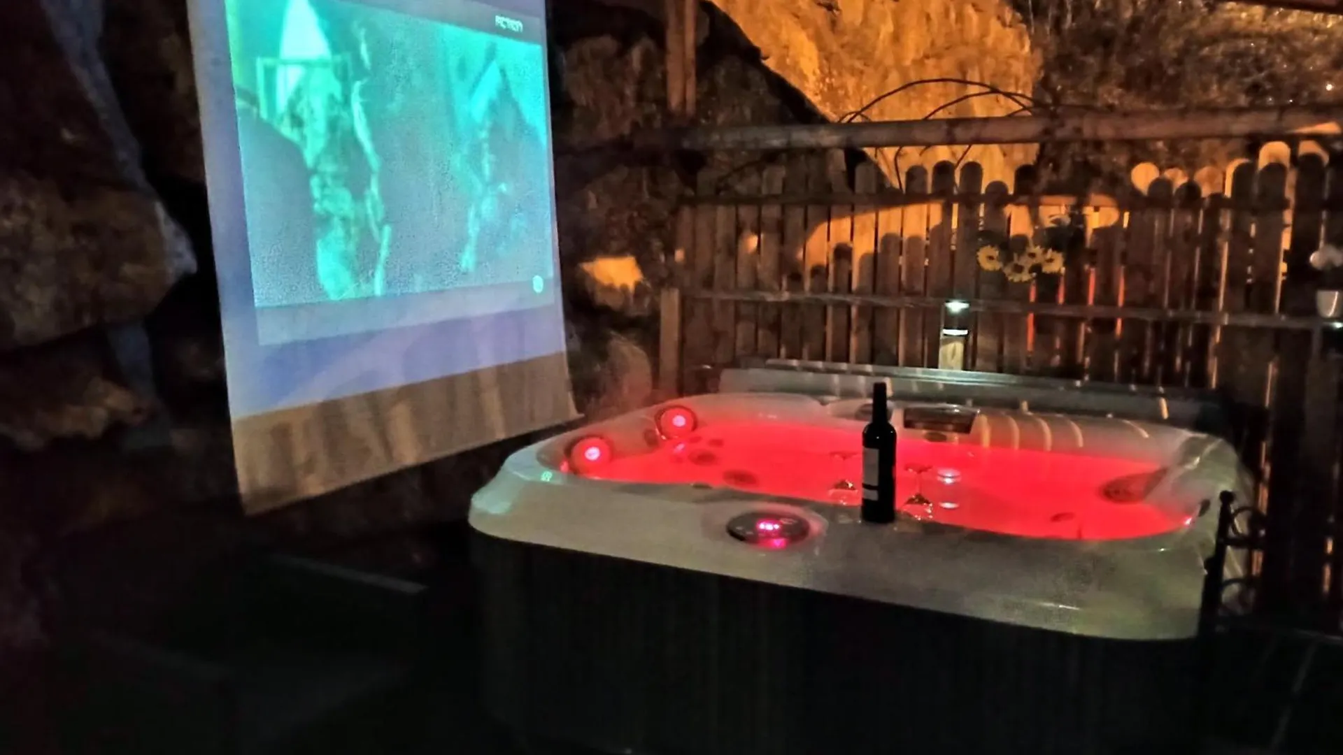 La Love Room Des Alpes 0*, Guillestre